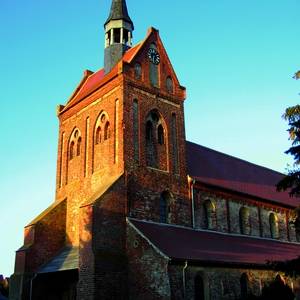 Brick church of St. Nicholas, Beuster